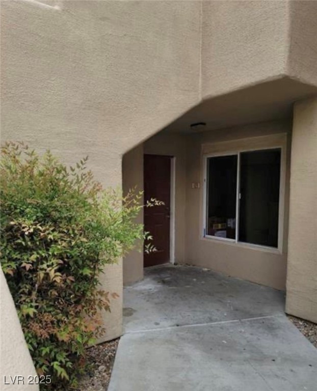 Properties 3 1909 Villa Palms Court 109