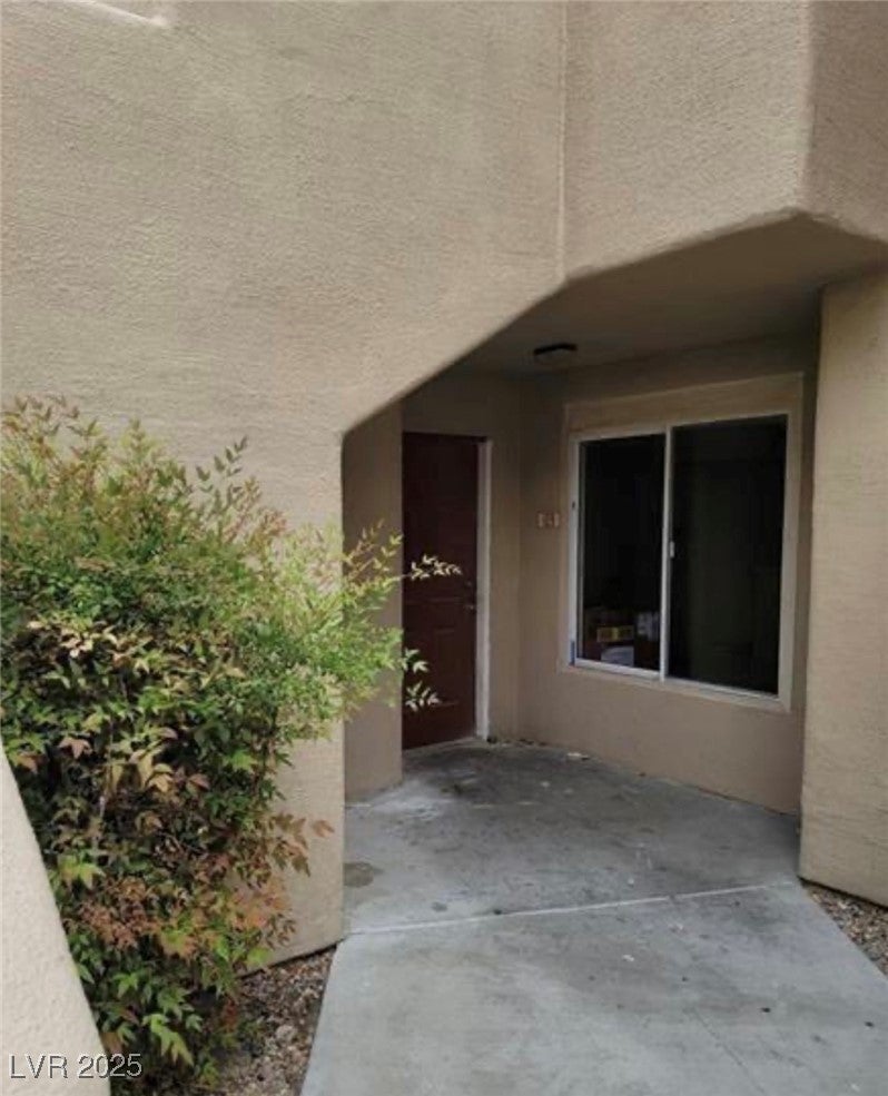 1909 Villa Palms Court 109