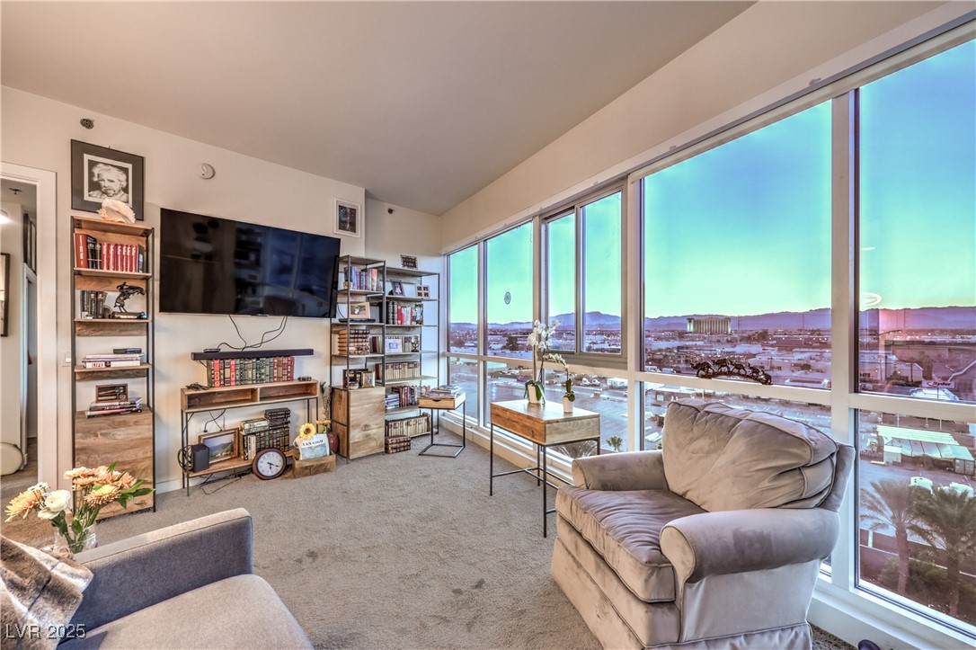4525 Dean Martin Drive 802