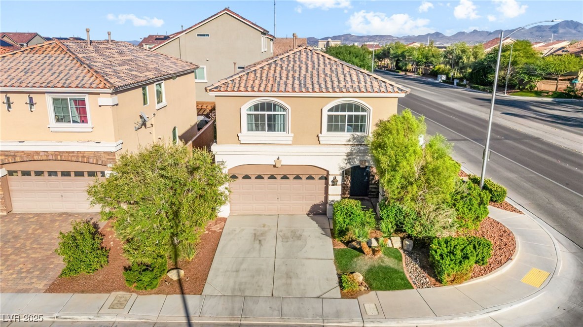9696 Grayson Hills Street