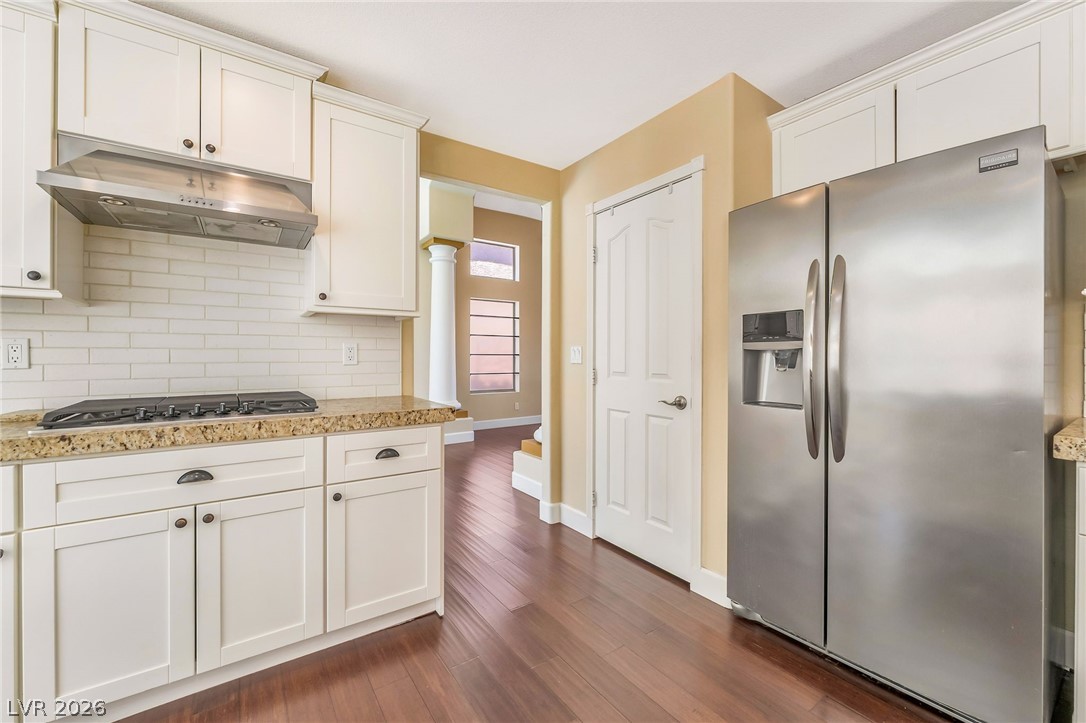 271 Pointe Ranier