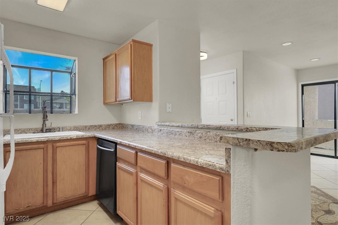 Las Vegas, Nevada 89142, United States, 2 Bedrooms Bedrooms, ,2 BathroomsBathrooms,Residential,Active,480