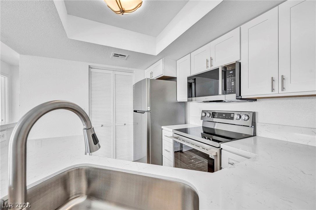 8600 W Charleston Boulevard 2143