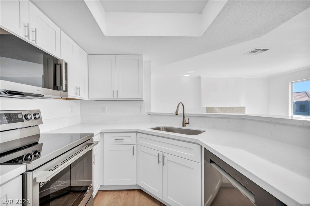 8600 W Charleston Boulevard 2143