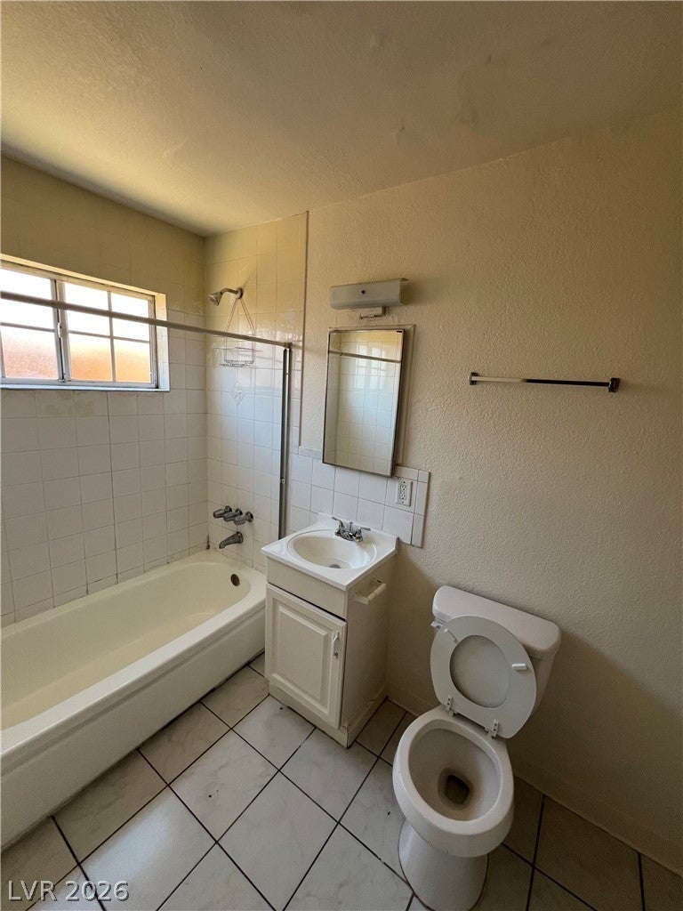 2300 Sunrise Avenue 7