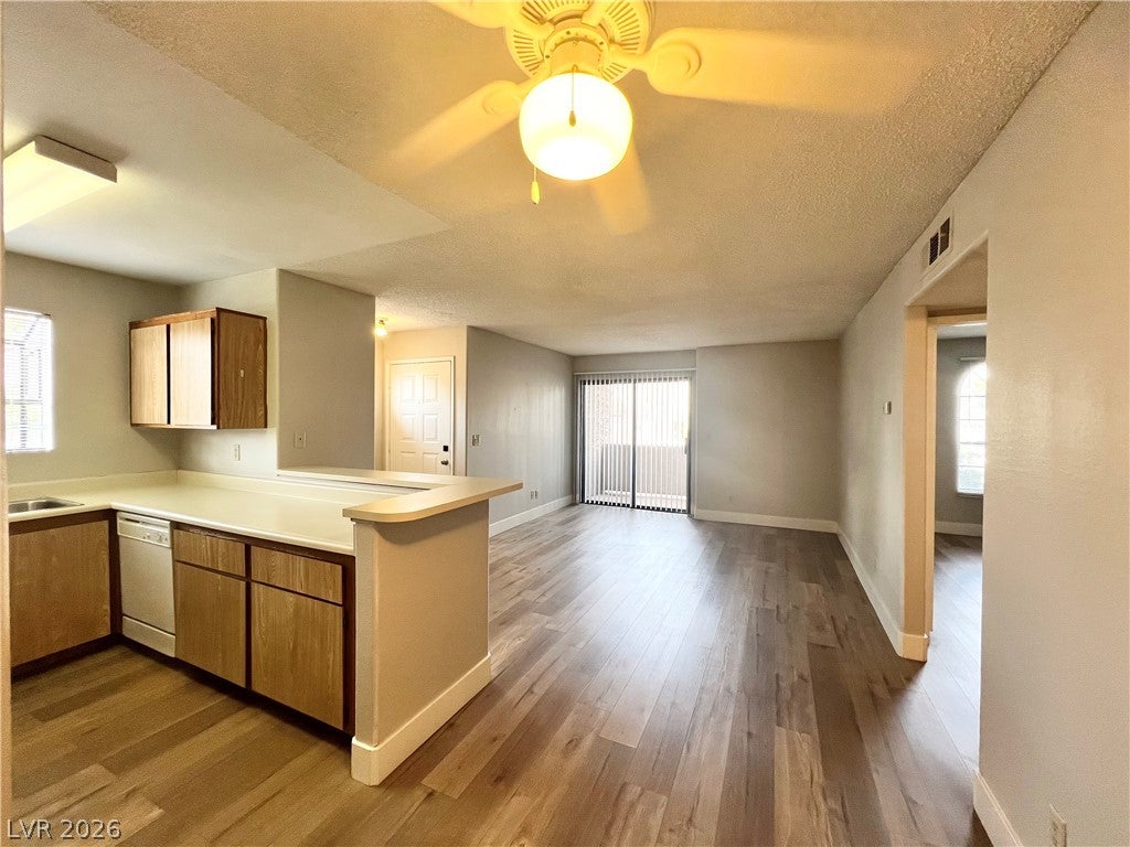 2989 Juniper Hills Boulevard 102