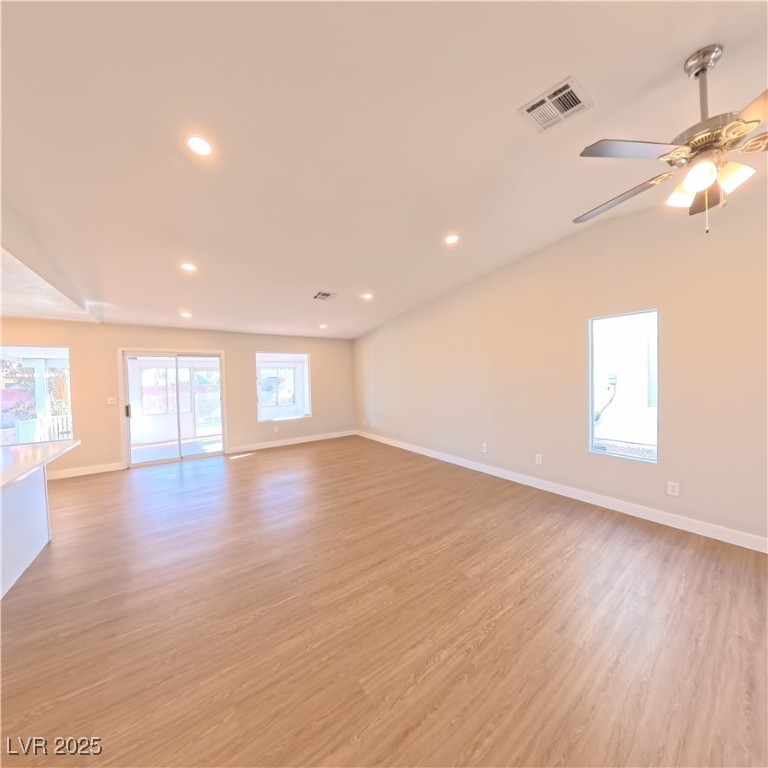 5236 Shasta Daisy Street