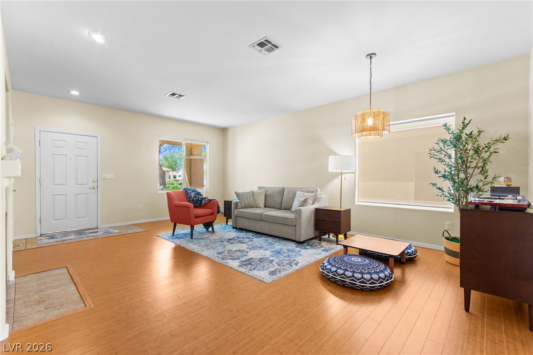 2880 Goldcreek Street