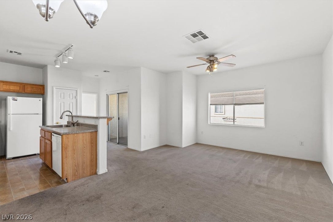 6170 E Sahara Avenue 1048