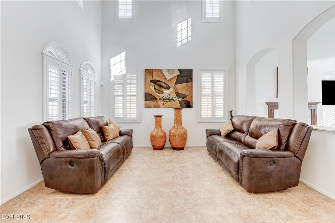 8537 Brackenfield Avenue