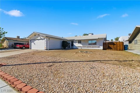 124 Redstone Street Las Vegas NV 89145