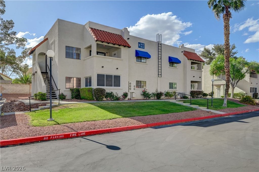 Photo of 101 Luna Way #136, Las Vegas, NV 89145 (MLS # 2776421)