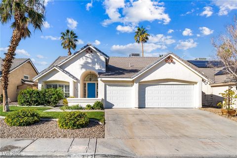Photo of 313 Vallarte Drive, Henderson, NV 89014 (MLS # 2737533)