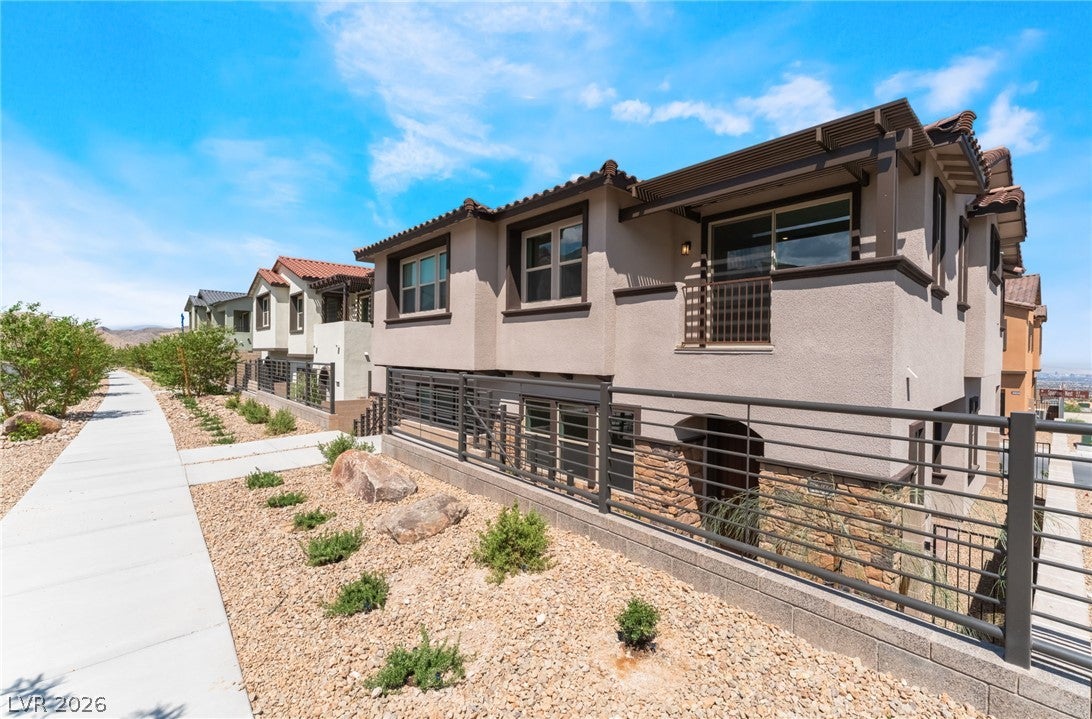 Properties 1 1749 Sparrow Nest Street