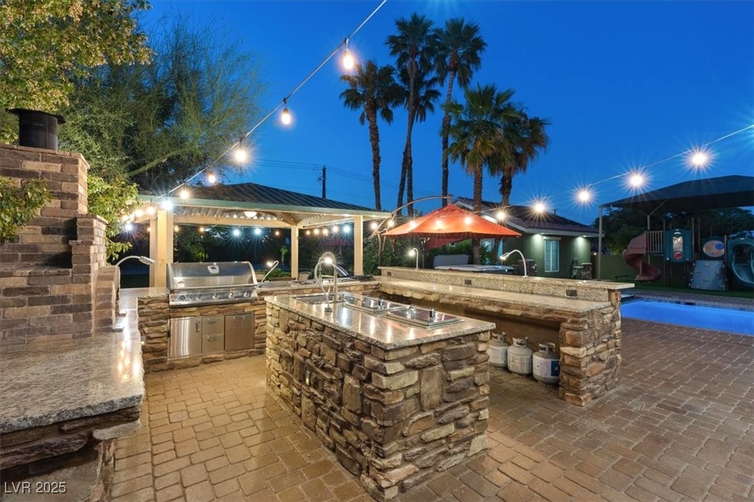 Properties 3 2822 Ashby Avenue