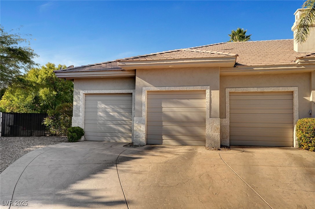 2111 Bogart Court