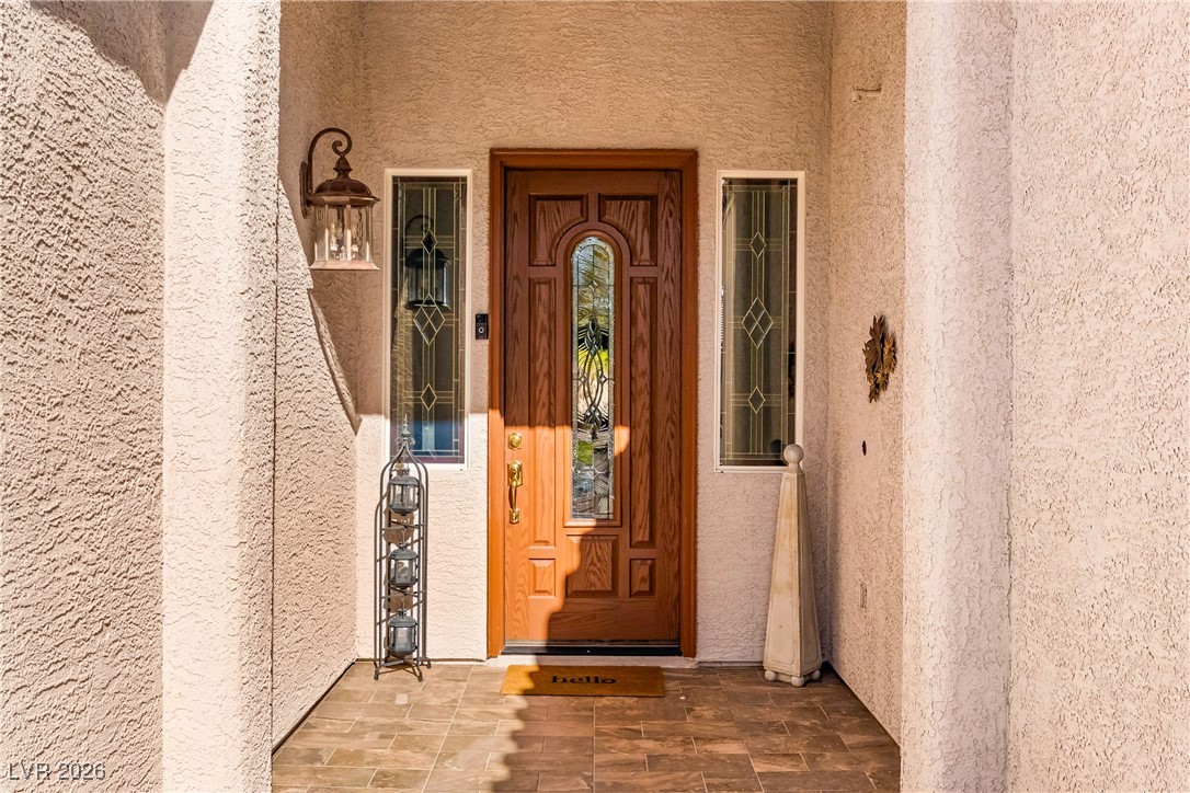 5822 Falling Stream Avenue