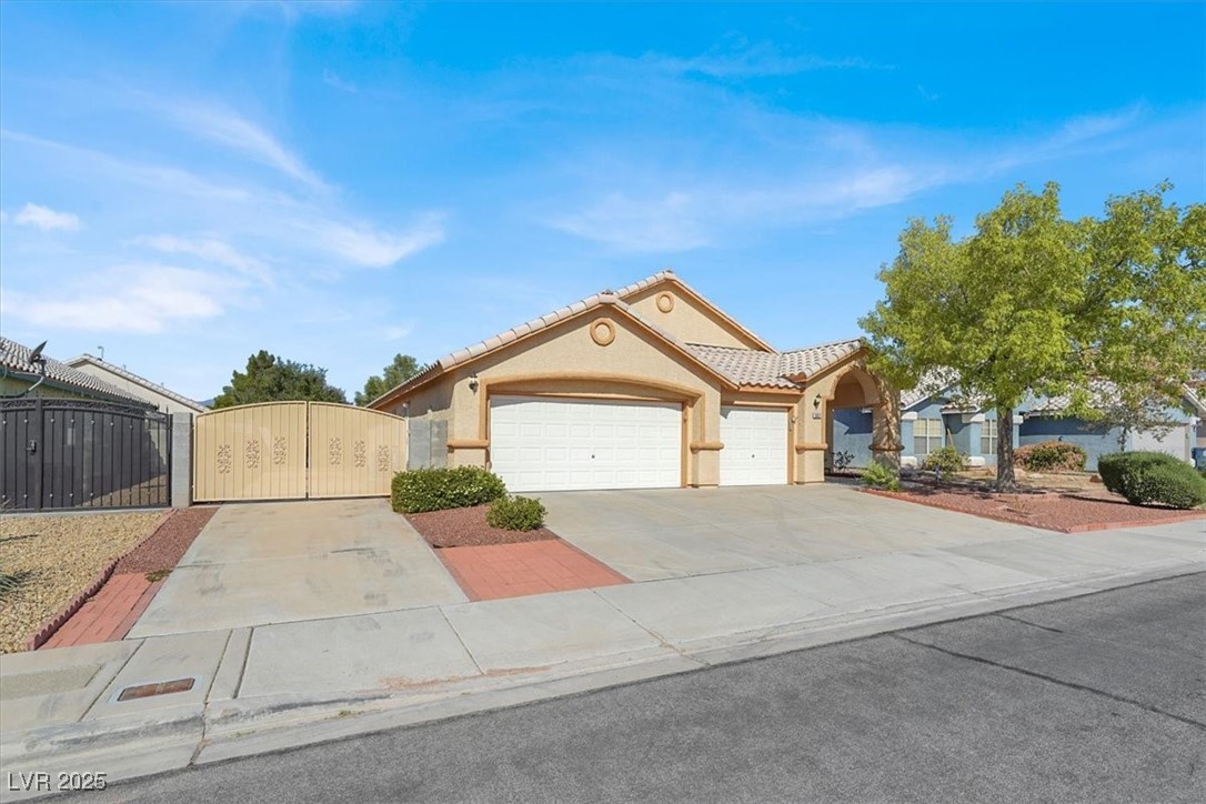 5821 Grand Heritage Street