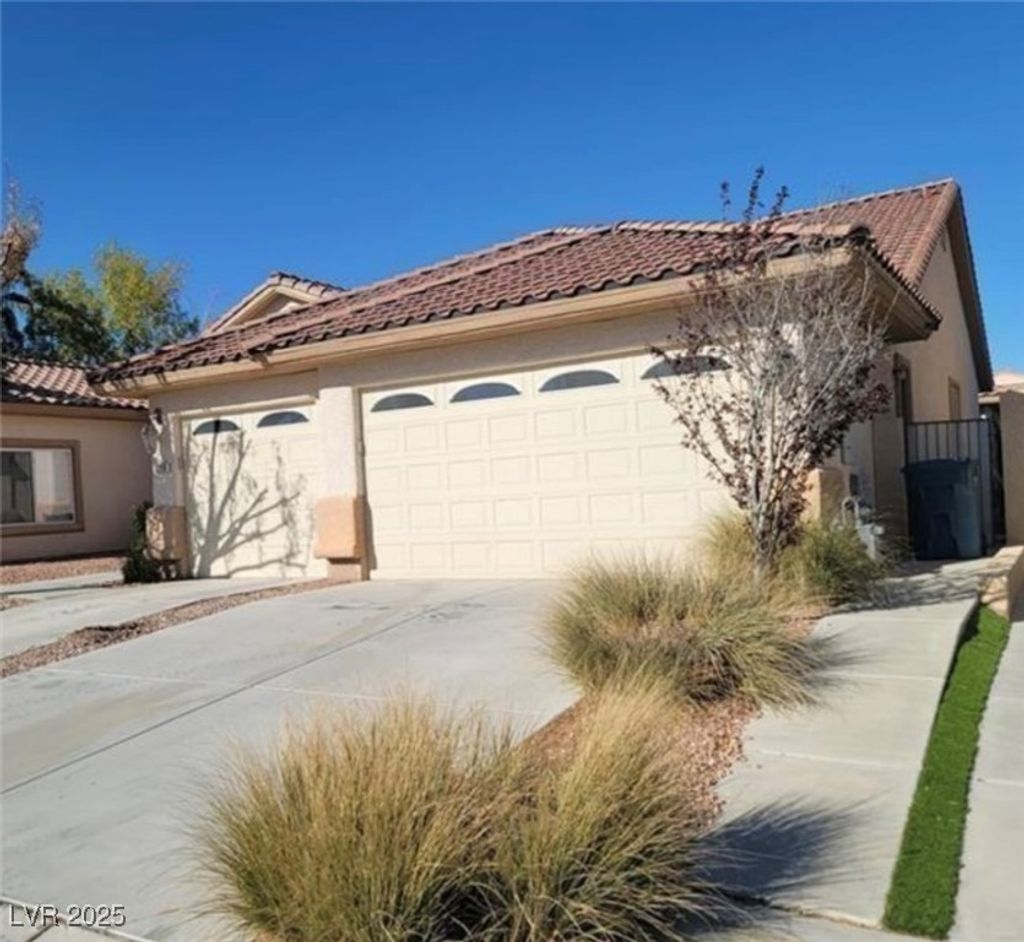 Photo of 5718 San Florentine Avenue, Las Vegas, NV 89141 (MLS # 2674516)