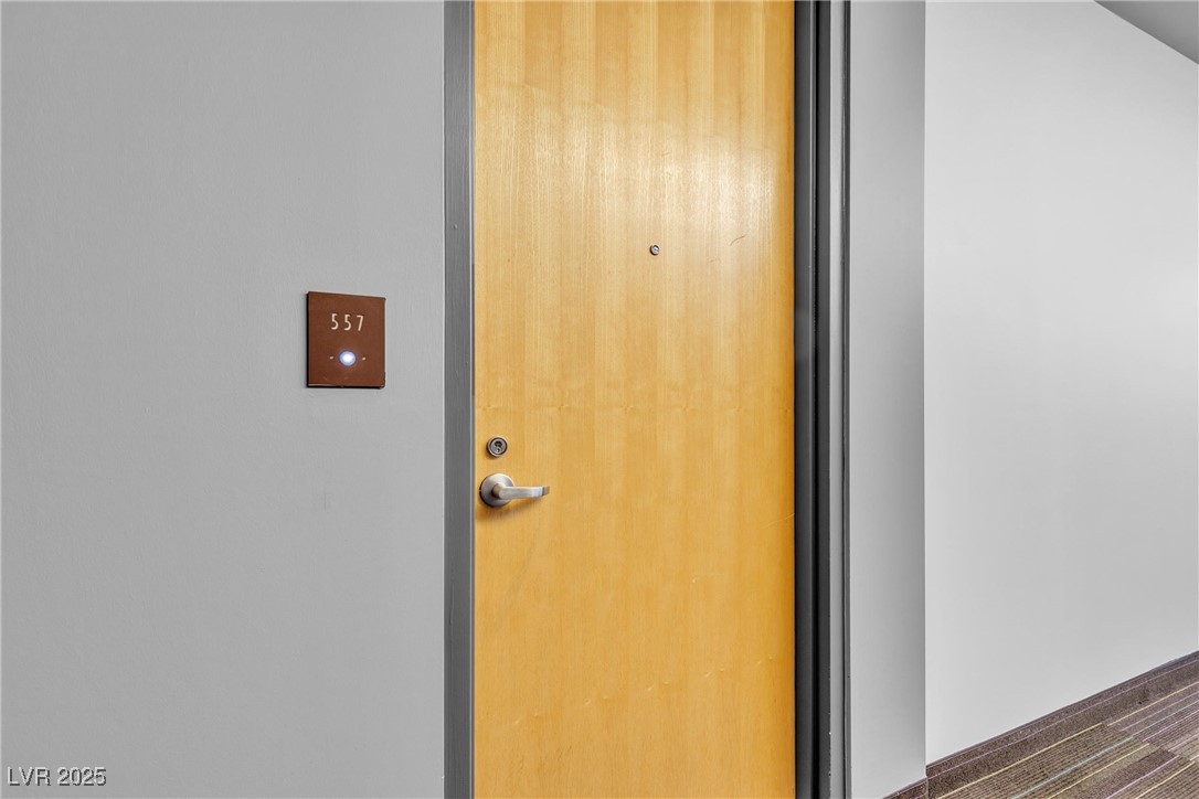 353 E Bonneville Avenue 557