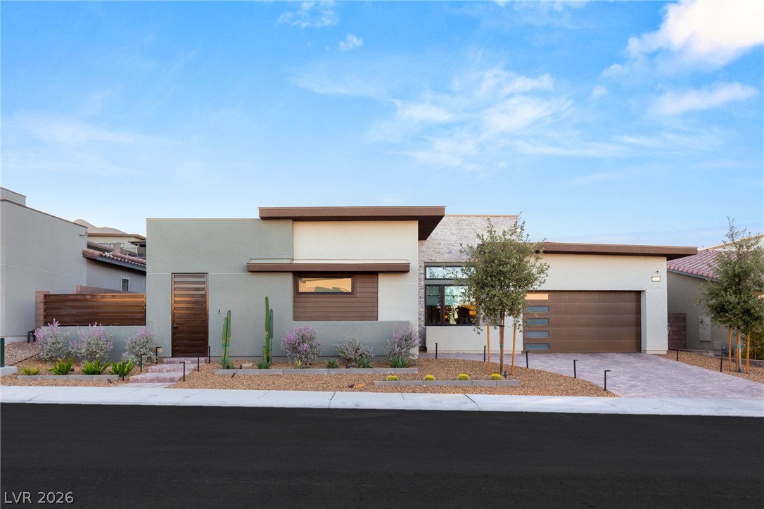 445 Cliff Terrace Avenue