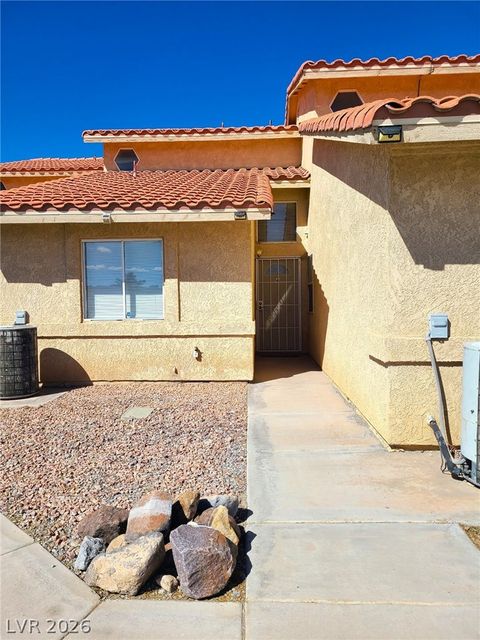 Townhouse For Rent - 448 Comstock Street<br/> Pahrump, NV 89048