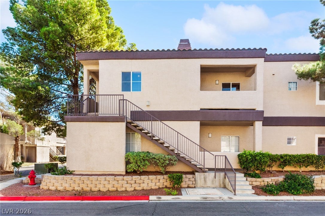 5250 S Rainbow Boulevard 2033