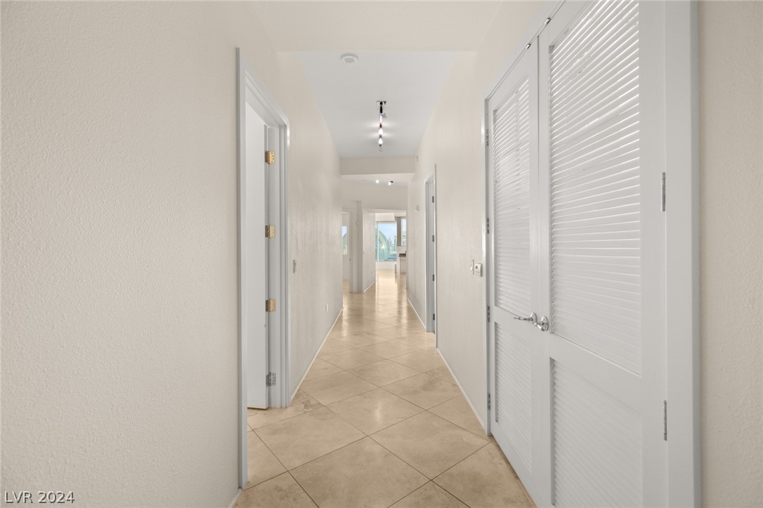 360 E Desert Inn Road #1703, Las Vegas, Nevada image 35