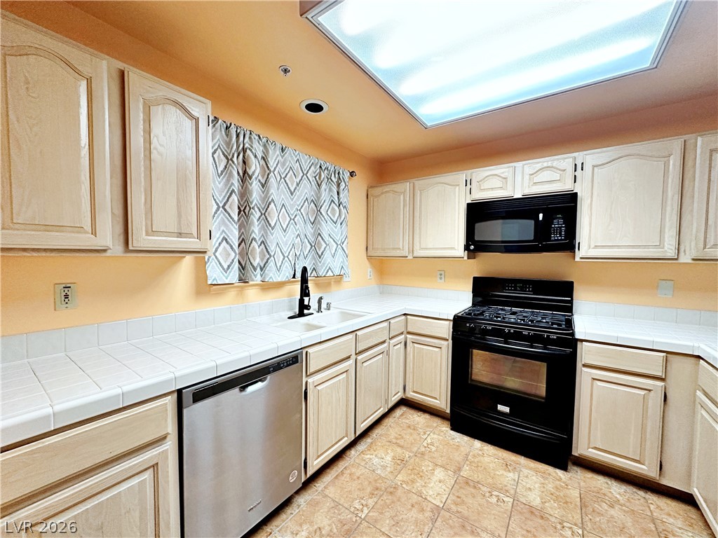 2851 S Valley View Boulevard 1071