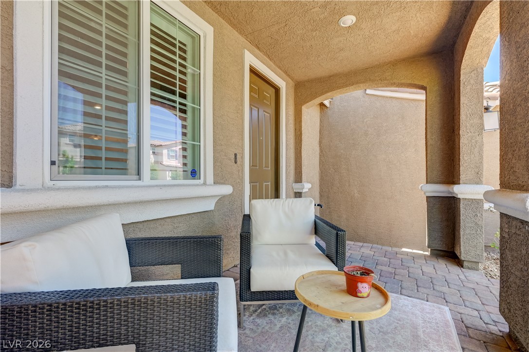 2433 Bellinzona Place