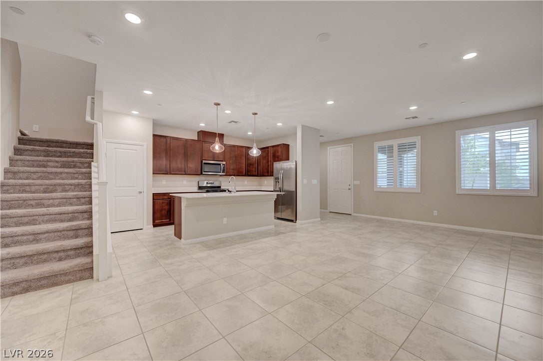 2433 Bellinzona Place