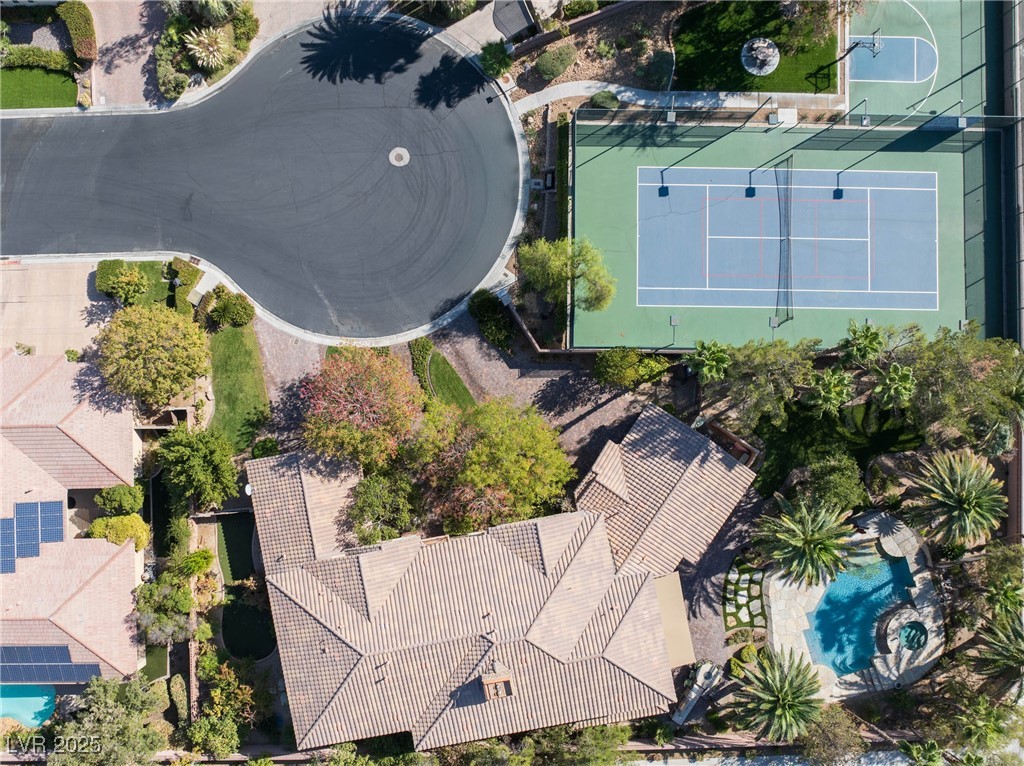 Properties 3 2285 Villefort Court