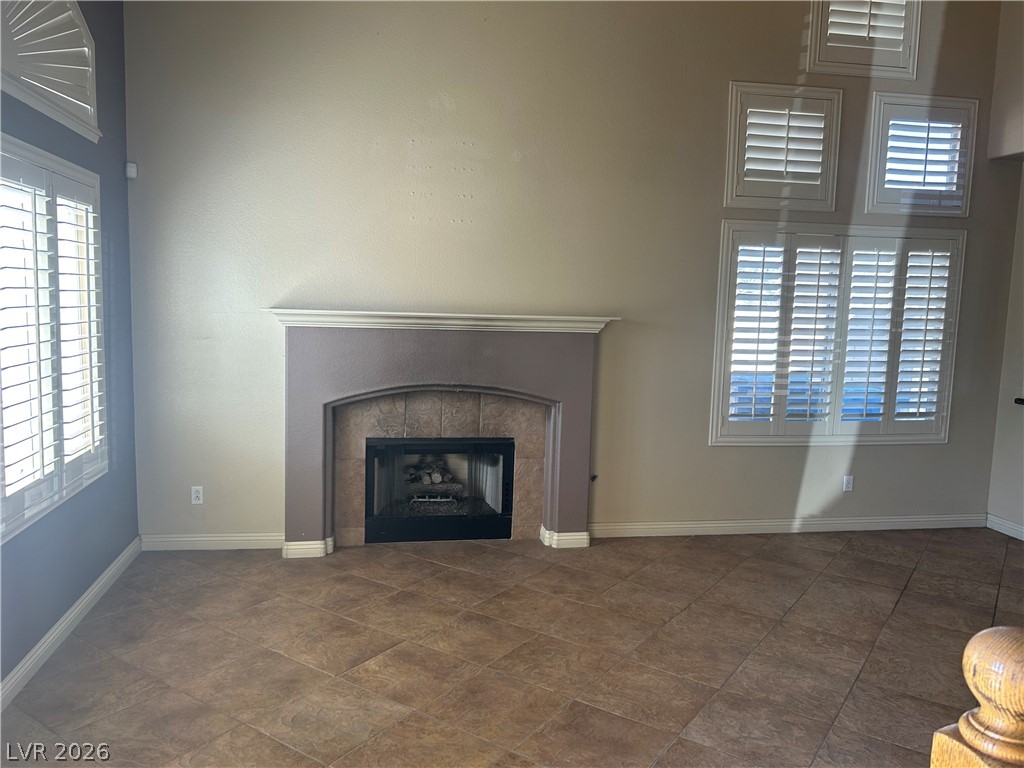 2624 RIDGEWATER Circle