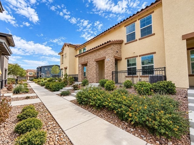 344 Pacific Sparrow Avenue