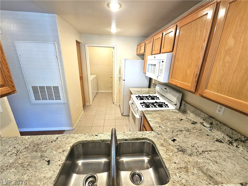 8501 W University Avenue 1105