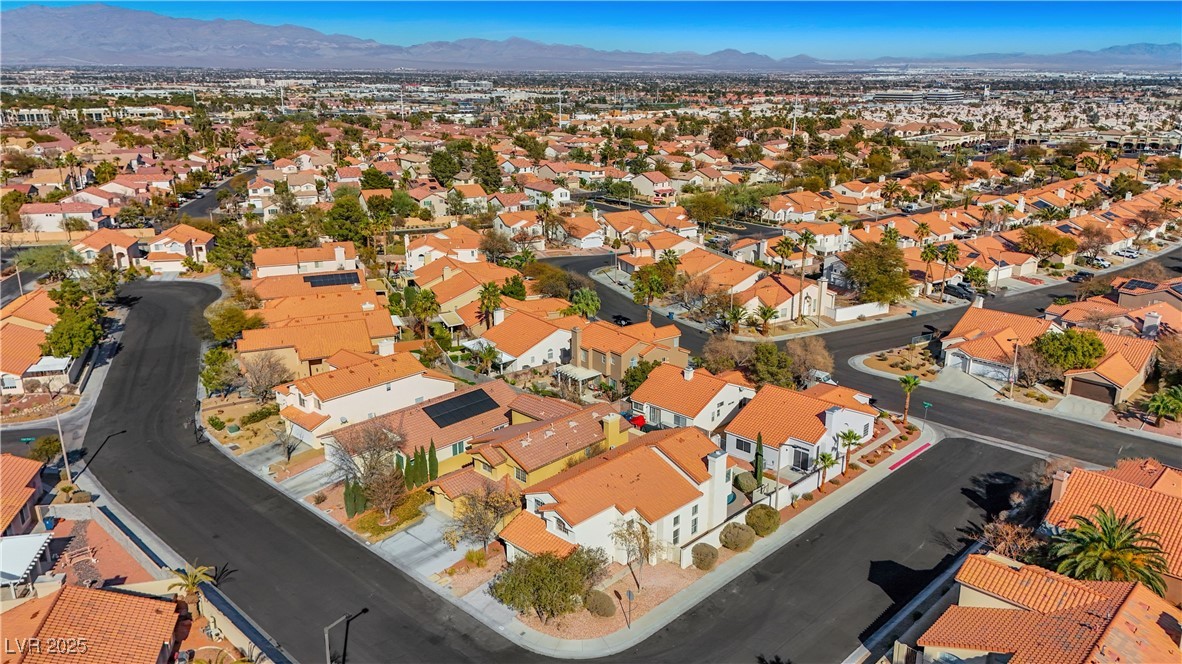 Las Vegas, Nevada 89128, United States, 4 Bedrooms Bedrooms, ,3 BathroomsBathrooms,Residential,Pending,4767