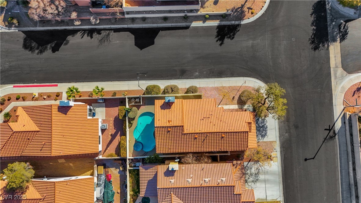 Las Vegas, Nevada 89128, United States, 4 Bedrooms Bedrooms, ,3 BathroomsBathrooms,Residential,Pending,4767