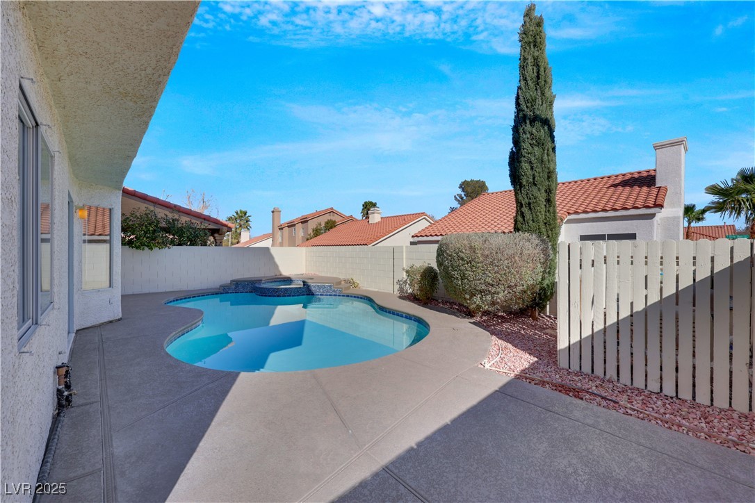 Las Vegas, Nevada 89128, United States, 4 Bedrooms Bedrooms, ,3 BathroomsBathrooms,Residential,Pending,4767