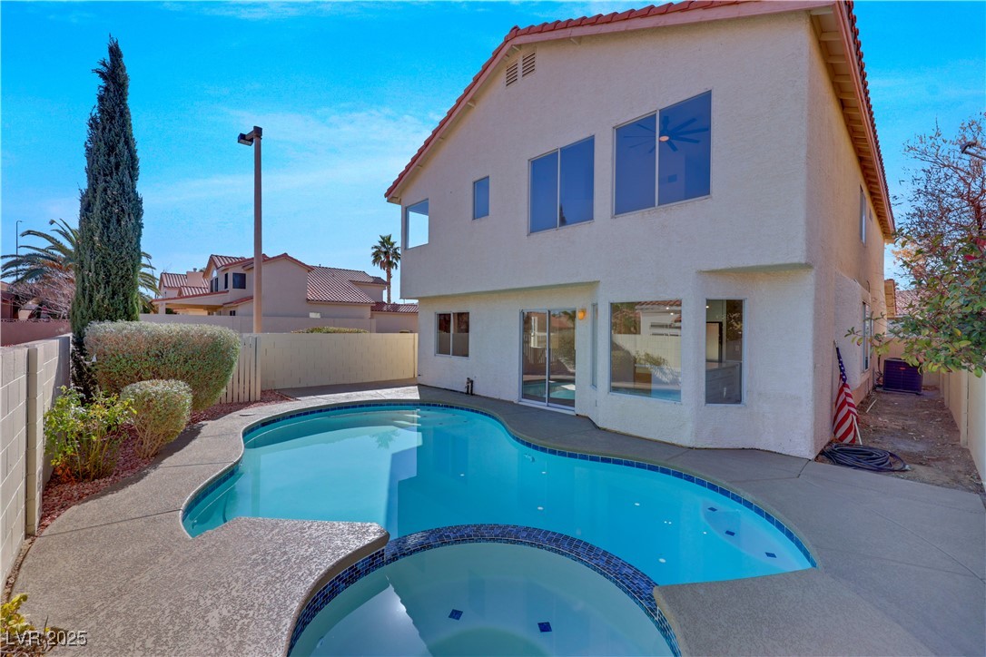 Las Vegas, Nevada 89128, United States, 4 Bedrooms Bedrooms, ,3 BathroomsBathrooms,Residential,Pending,4767
