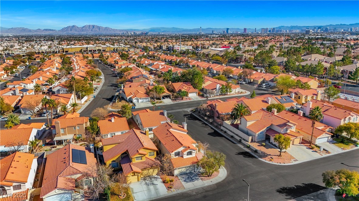 Las Vegas, Nevada 89128, United States, 4 Bedrooms Bedrooms, ,3 BathroomsBathrooms,Residential,Pending,4767