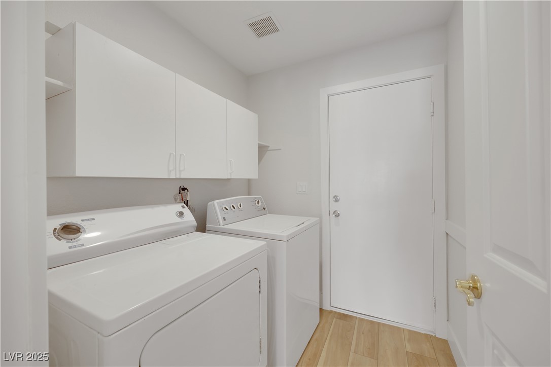 Las Vegas, Nevada 89128, United States, 4 Bedrooms Bedrooms, ,3 BathroomsBathrooms,Residential,Pending,4767