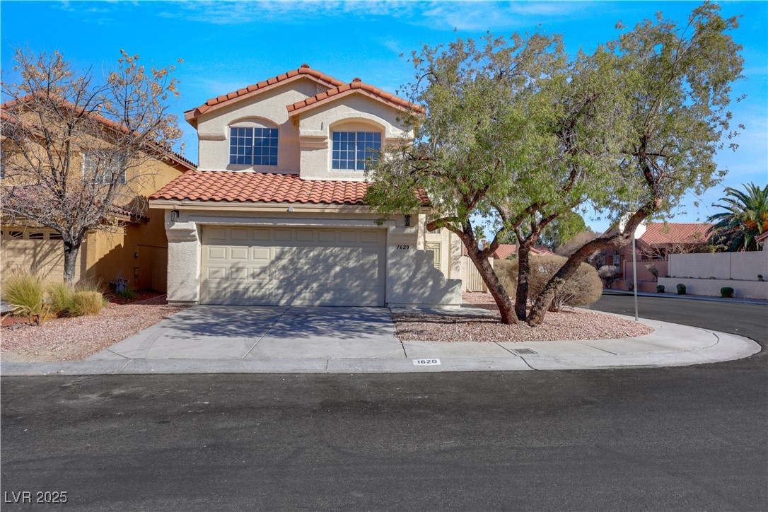 Las Vegas, Nevada 89128, United States, 4 Bedrooms Bedrooms, ,3 BathroomsBathrooms,Residential,Pending,4767