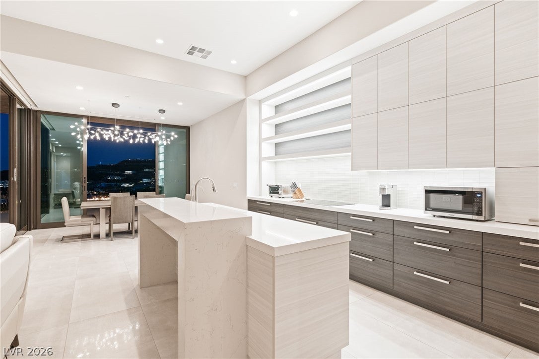 656 Falcon Summit Court