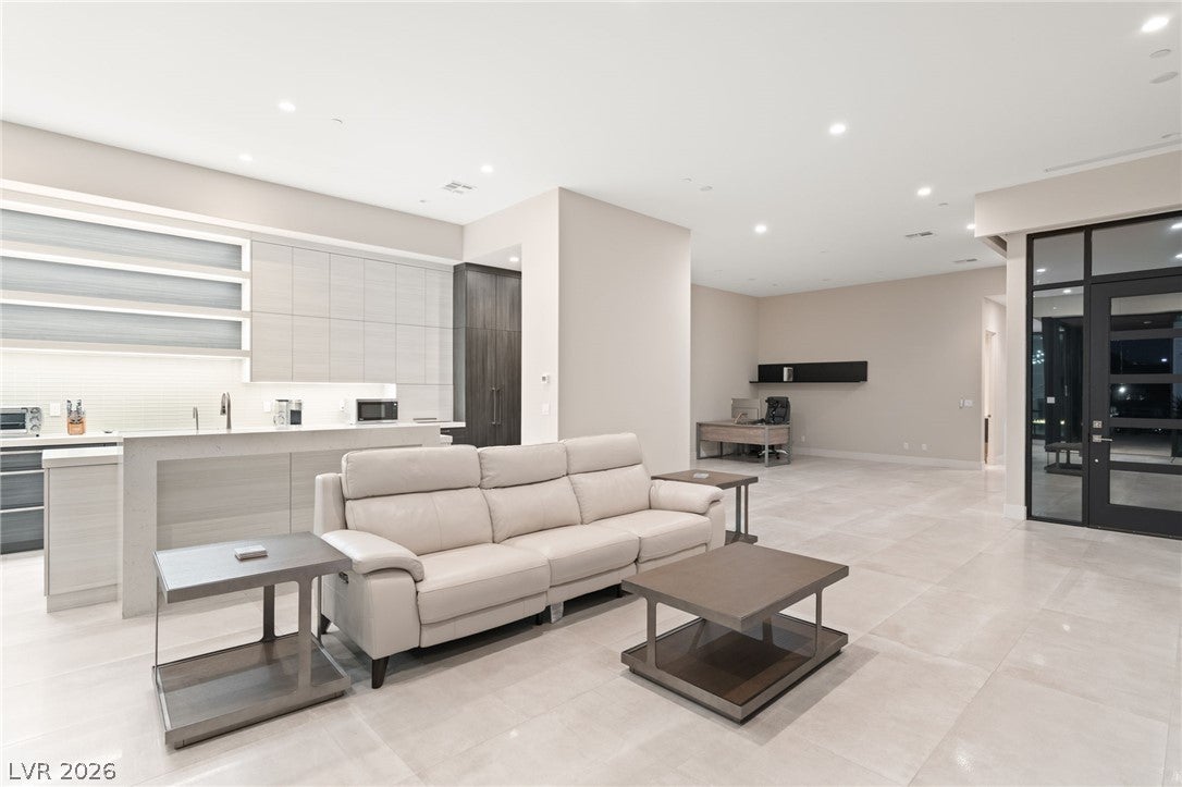 656 Falcon Summit Court