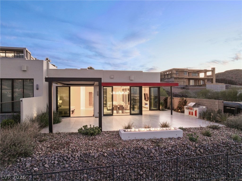 656 Falcon Summit Court