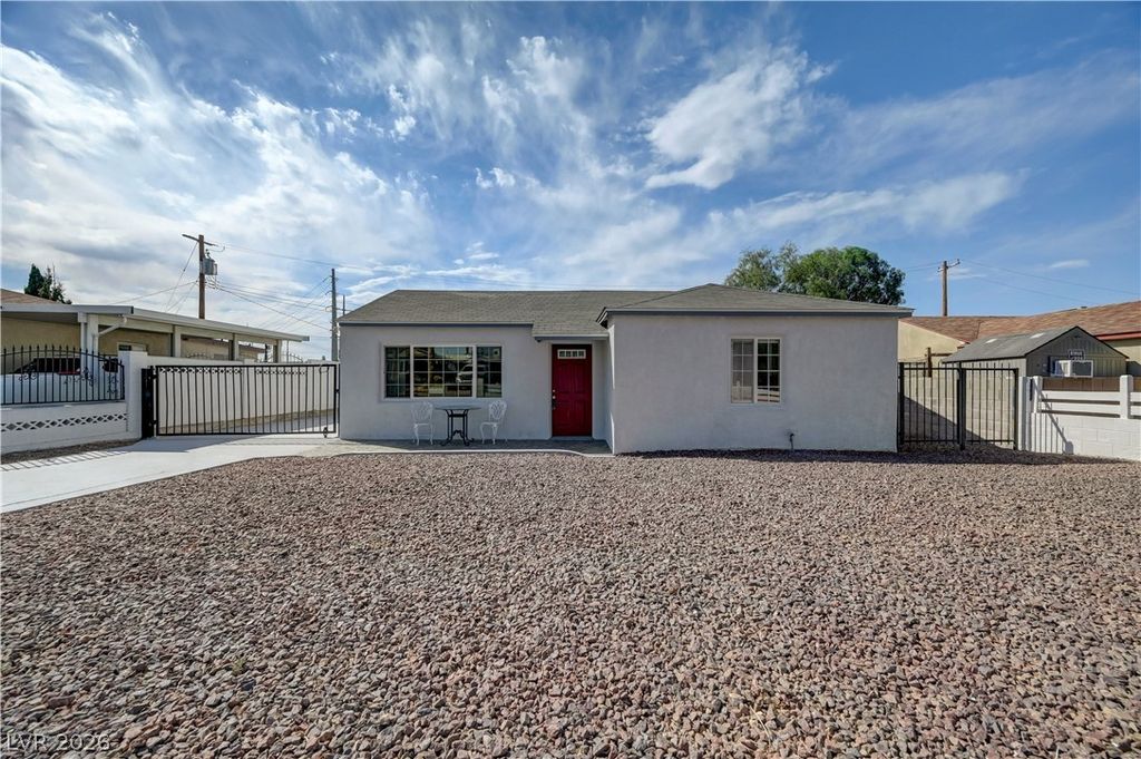 Photo of 20 Laswell Street, Henderson, NV 89015 (MLS # 2783048)