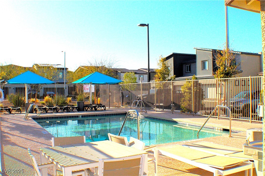 Henderson, Nevada 89044, United States, 3 Bedrooms Bedrooms, ,2 BathroomsBathrooms,Residential,Active,87396