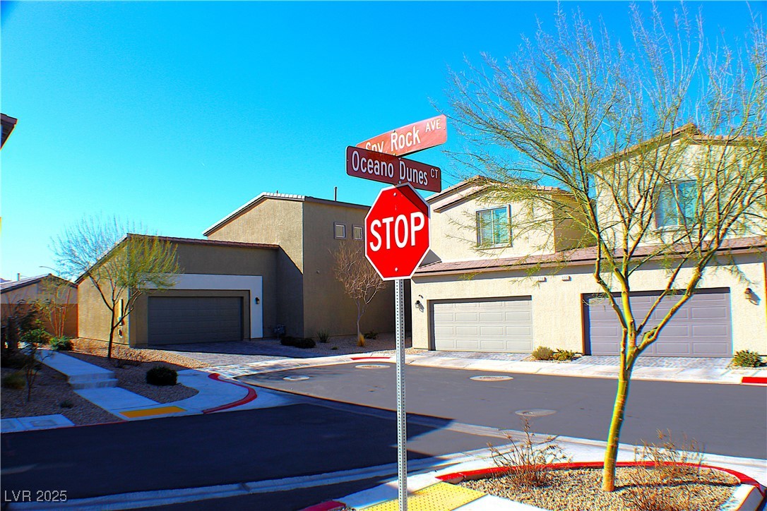 Henderson, Nevada 89044, United States, 3 Bedrooms Bedrooms, ,2 BathroomsBathrooms,Residential,Active,87396