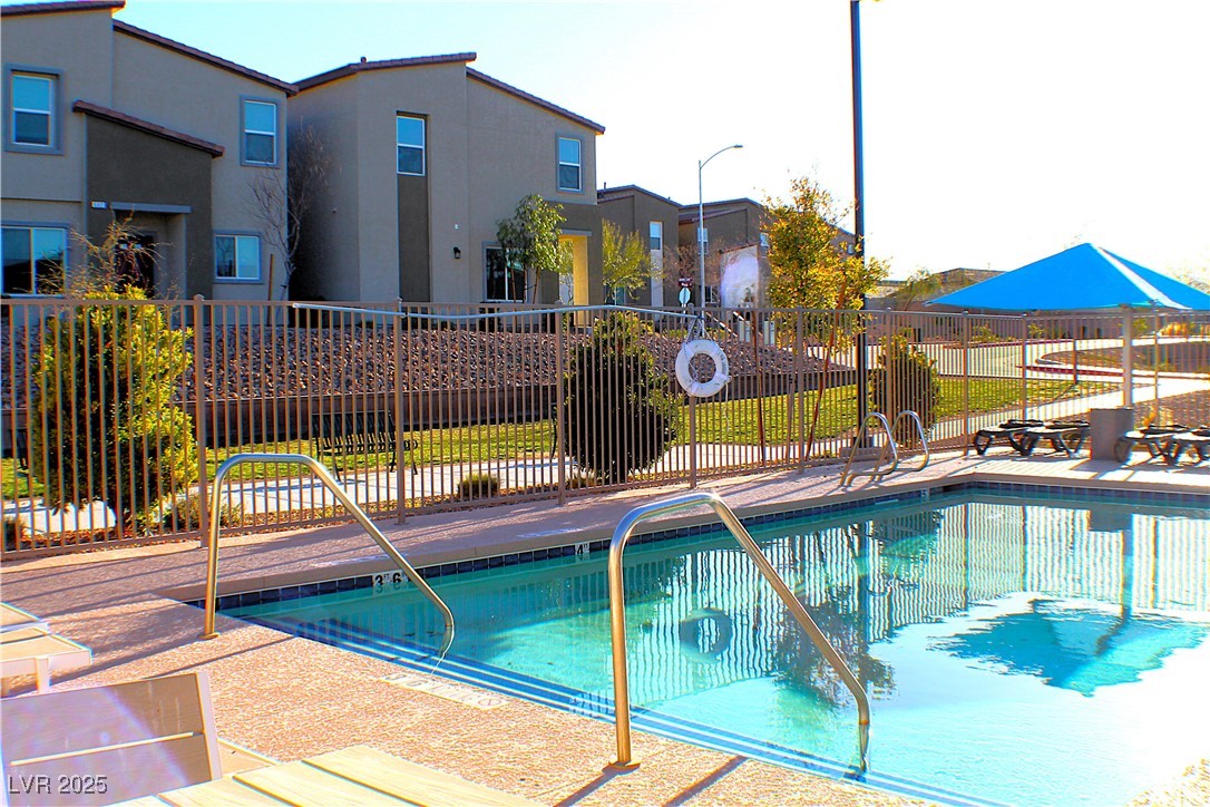 Henderson, Nevada 89044, United States, 3 Bedrooms Bedrooms, ,2 BathroomsBathrooms,Residential,Active,87396