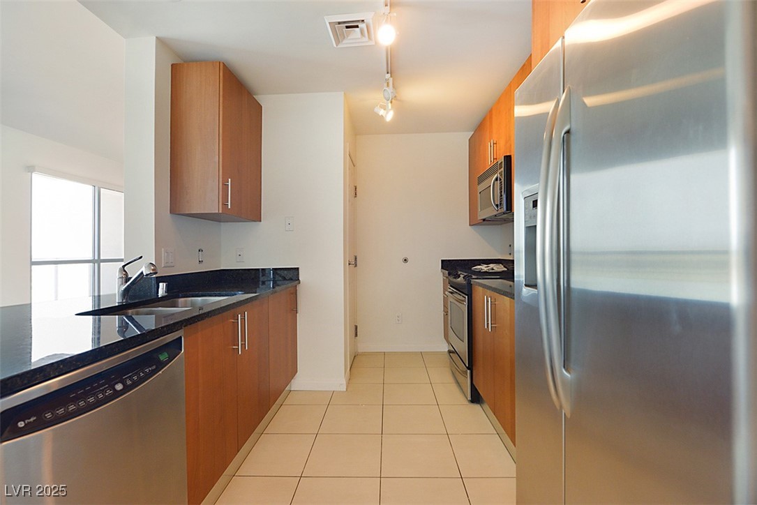 200 W Sahara Avenue 1909